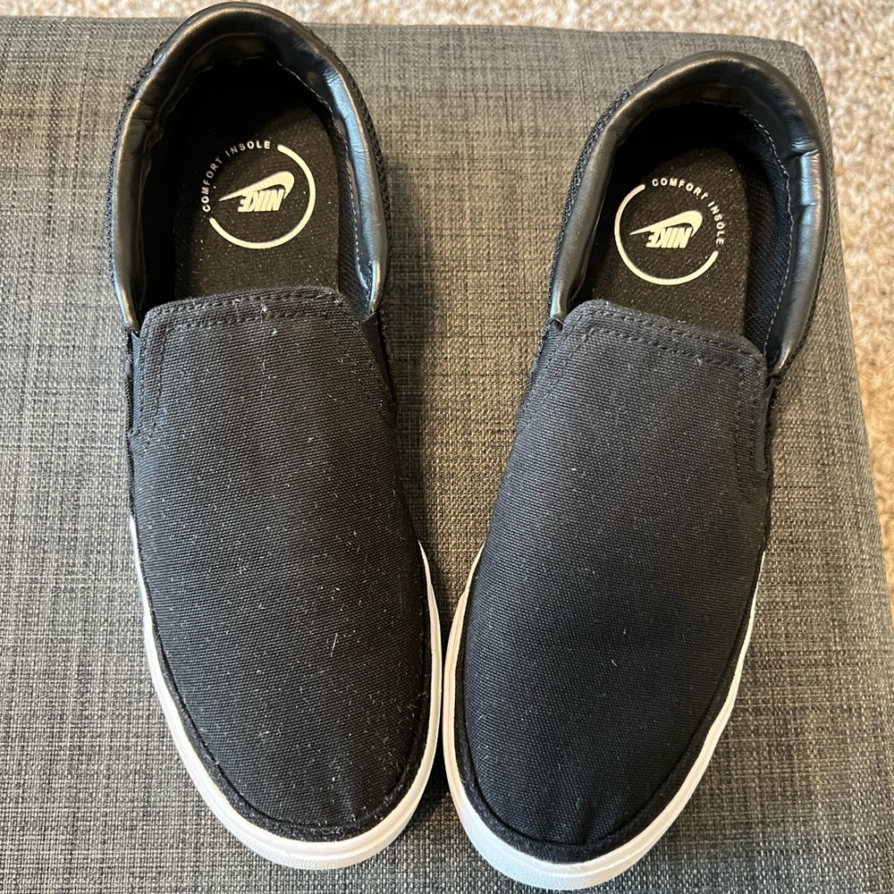 Nike Court Legacy